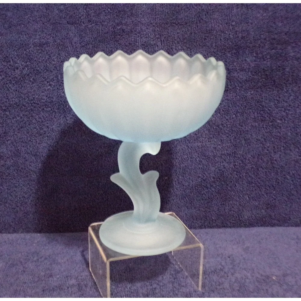 Vintage Indiana Glass Frosted Pale Blue Satin Candy Compote Dish on‎ Pedestal